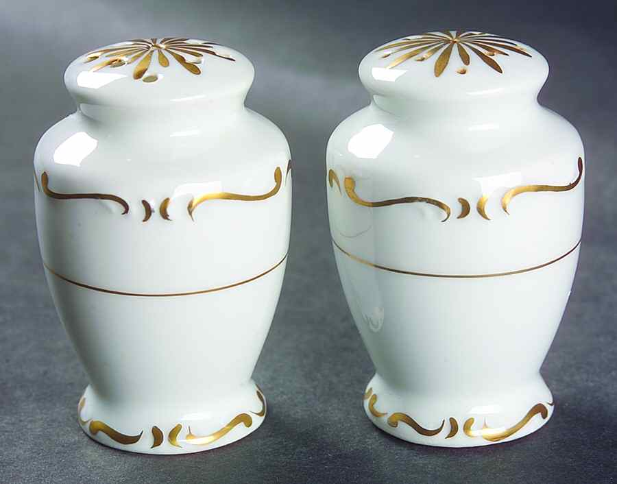 Heirloom Salt & Pepper Set by Ucagco-1