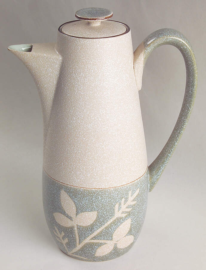 Medallion Coffee Pot & Lid by Ucagco-1