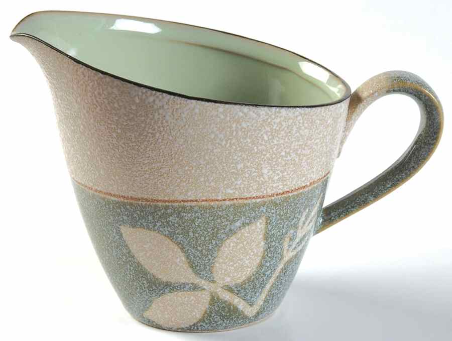 Medallion Creamer by Ucagco-1