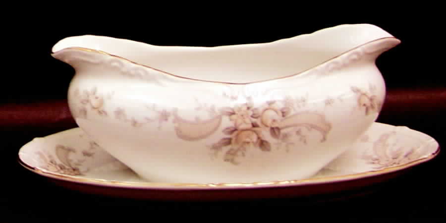 Serenity Gravy Boat with Attached Underplate by Ucagco-1