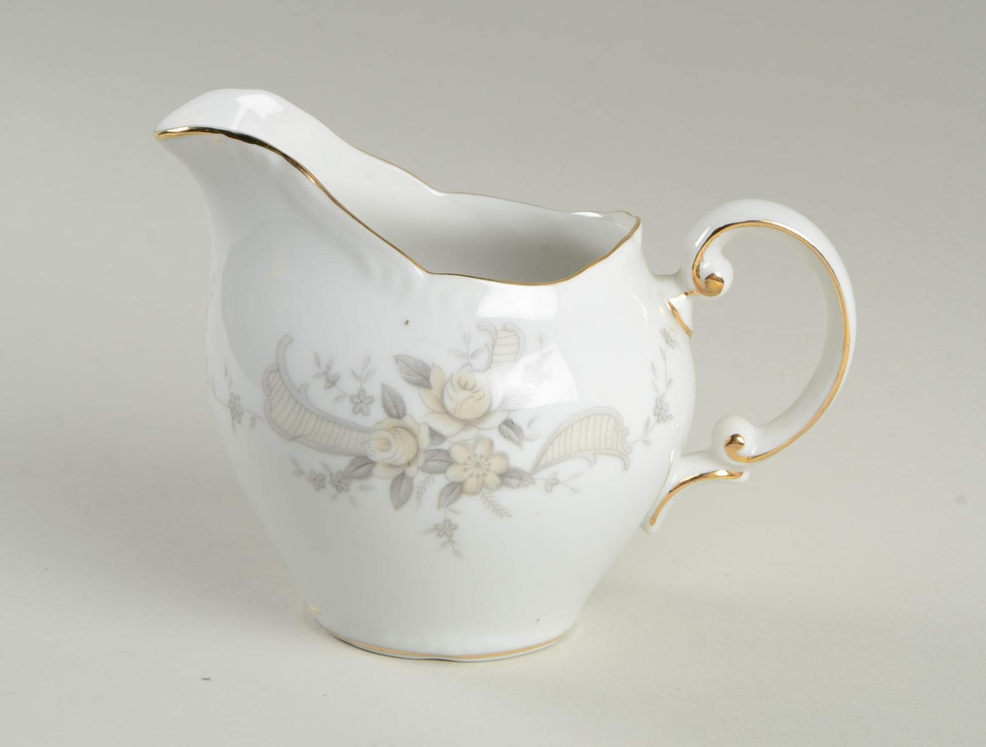 Serenity Creamer by Ucagco-1