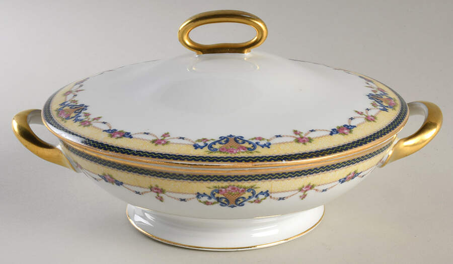 Orleans Round Covered Vegetable by Union Ceramique-1