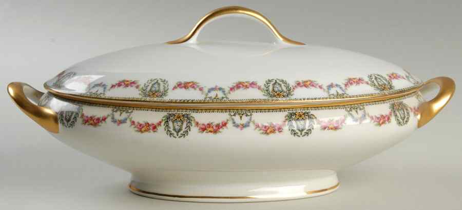 UNC19 Oval Covered Vegetable by Union Ceramique-1