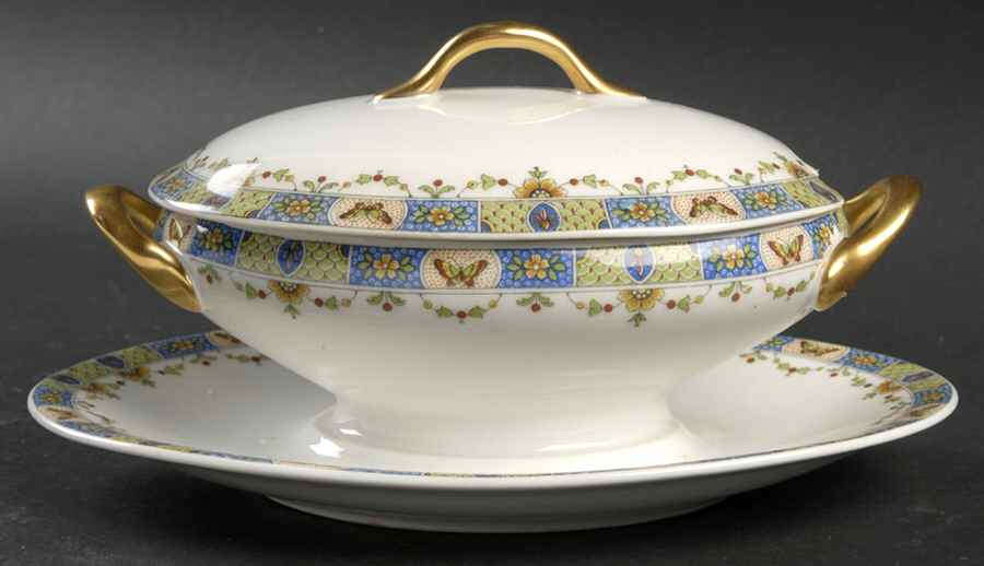 UNC24 Gravy Boat w/Attached Underplate & Lid by Union Ceramique-1