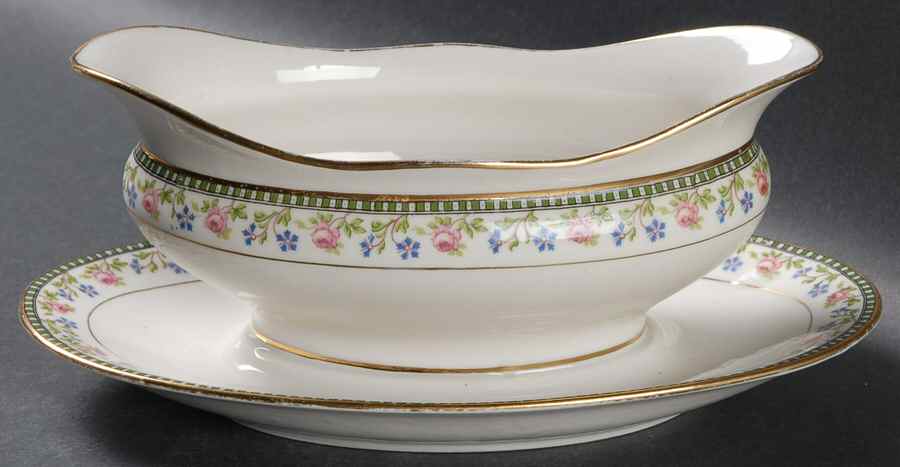 UNC27 Gravy Boat with Attached Underplate by Union Ceramique-1