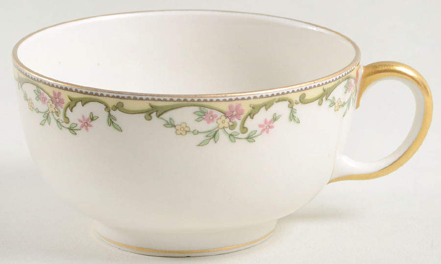 UNC28 Footed Cup by Union Ceramique-1