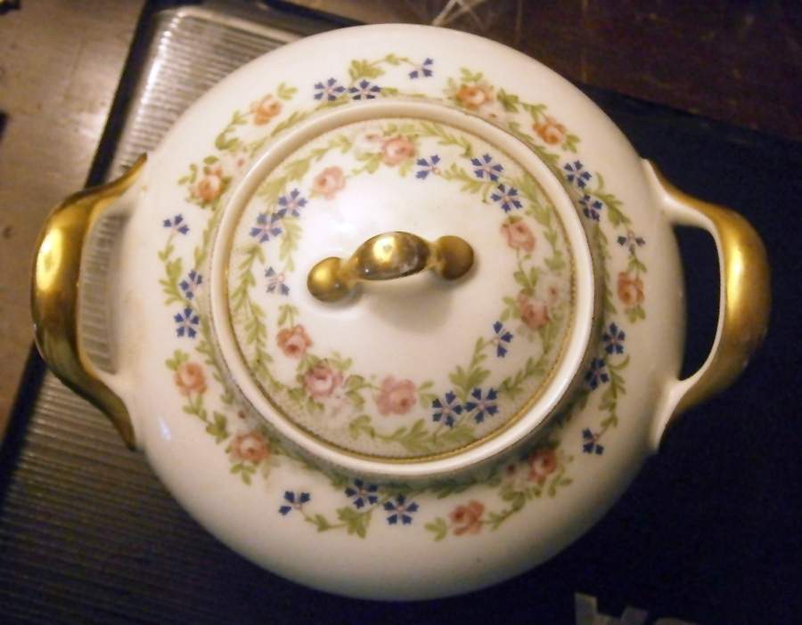 UNC46 Sugar Bowl & Lid by Union Ceramique-1