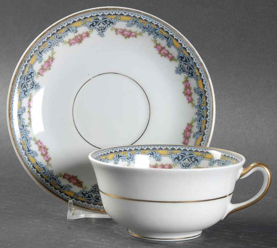 UNC8 Flat Cup & Saucer Set by Union Ceramique-1