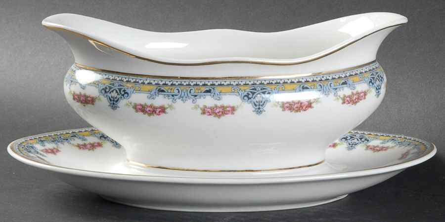 UNC8 Gravy Boat with Attached Underplate by Union Ceramique-1