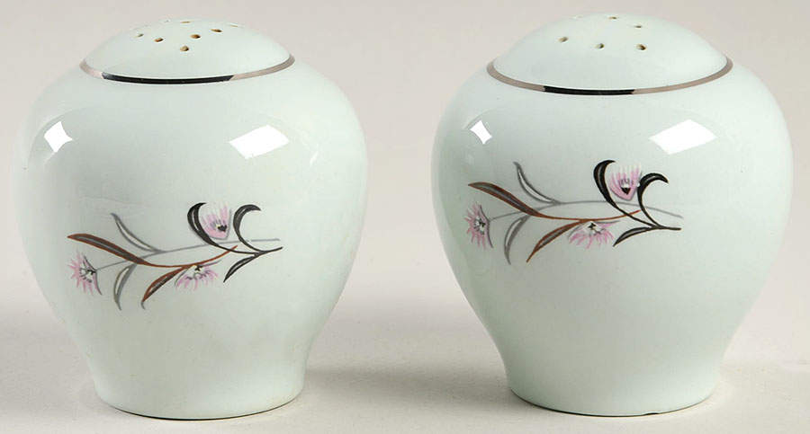 Baby's Breath Salt & Pepper Set by Universal-1