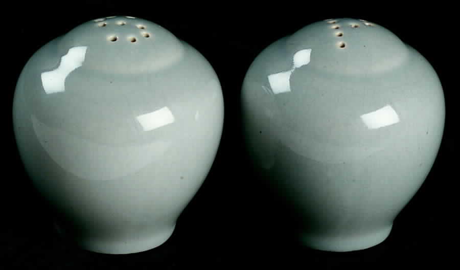 Ballerina Dove Gray Salt & Pepper Set by Universal-1