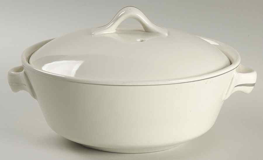 Ballerina Platinum 1.25 Qt Round Covered Casserole by Universal-1