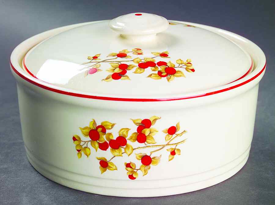 Bitter Sweet 1.25 Qt Round Covered Casserole by Universal-1