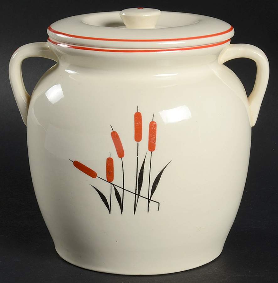 Cattail (Camwood) Bean Pot & Lid by Universal-1