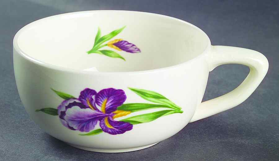 Iris Flat Cup by Universal-1