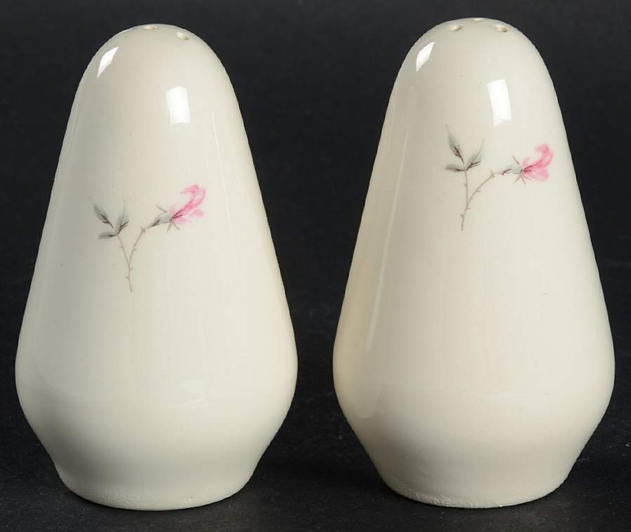 Rosette Salt & Pepper Set by Universal-1