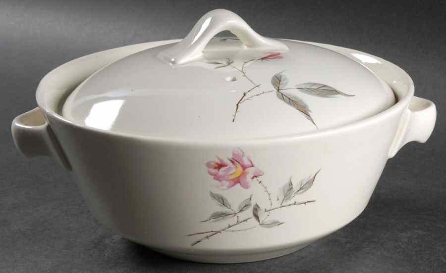 Rosette 1.25 Qt Round Covered Casserole by Universal-1