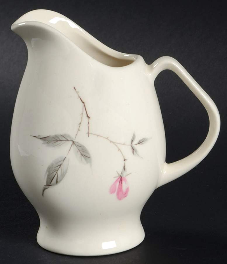 Rosette Creamer by Universal-1