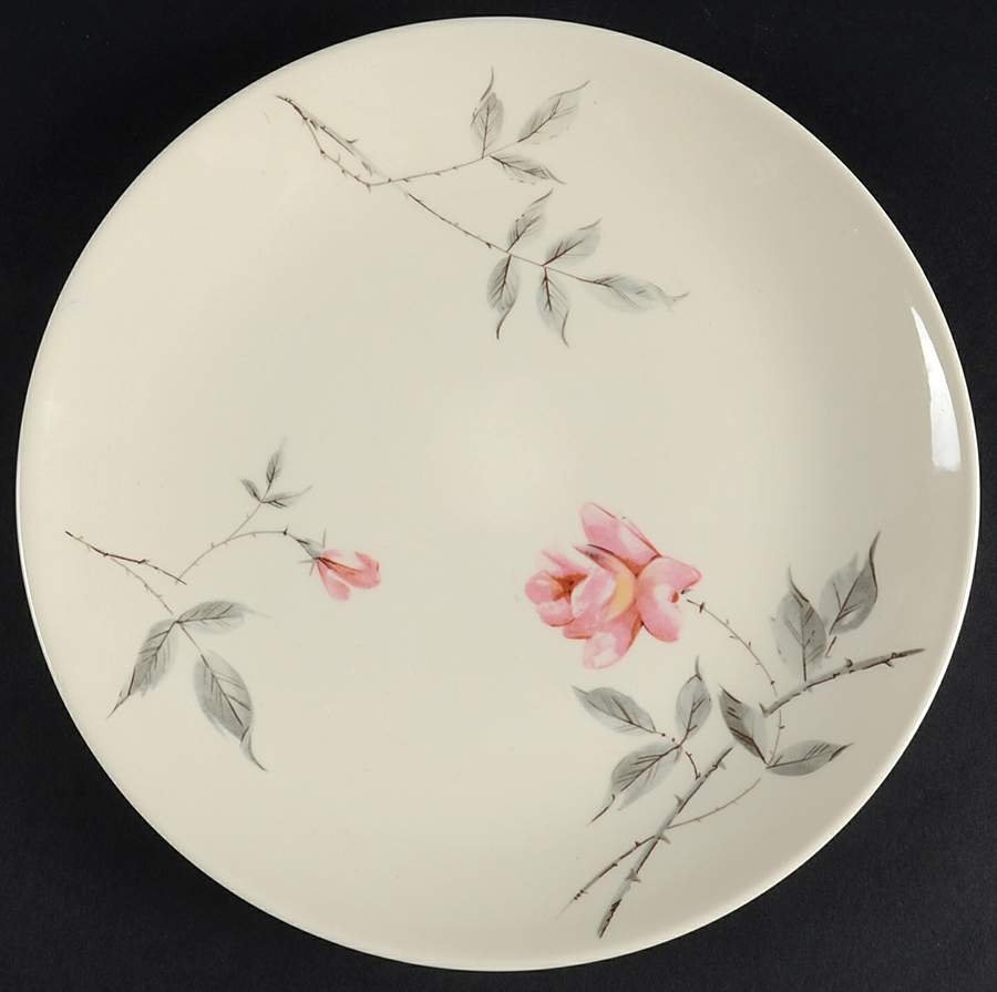 Rosette Luncheon Plate by Universal-1