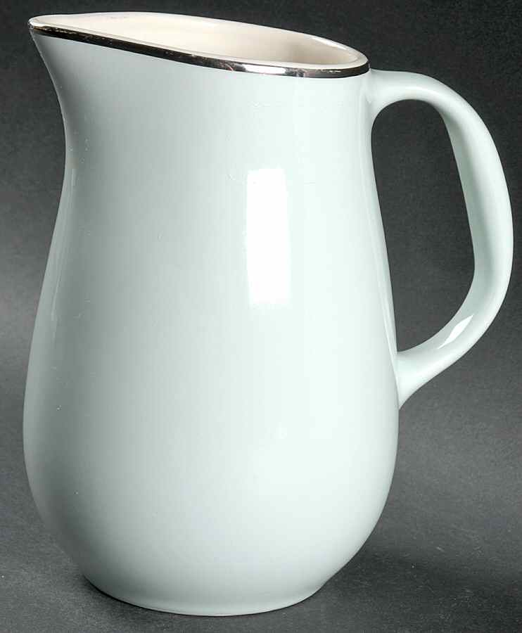 UNI14 40 Oz Pitcher by Universal-1