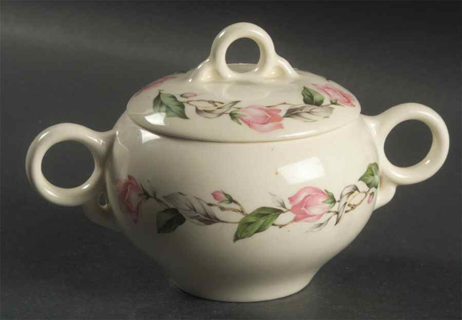 UNI22 Sugar Bowl & Lid by Universal-1