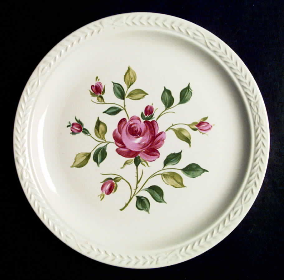 UNI26 Dinner Plate by Universal-1