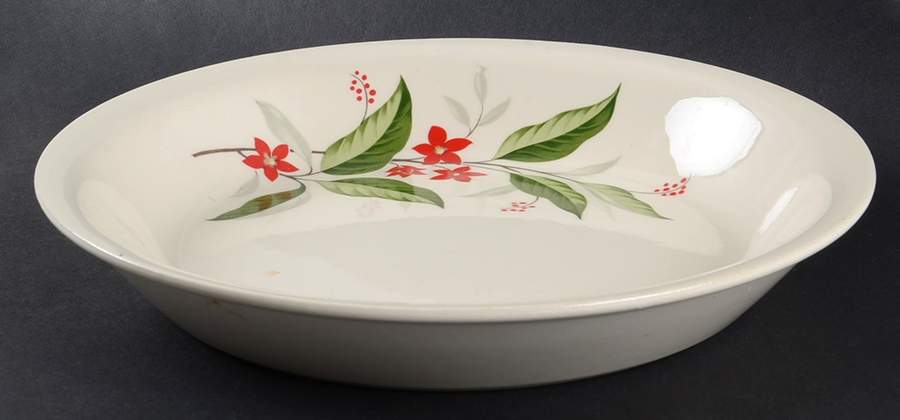 Woodvine Pie Serving Plate by Universal-1
