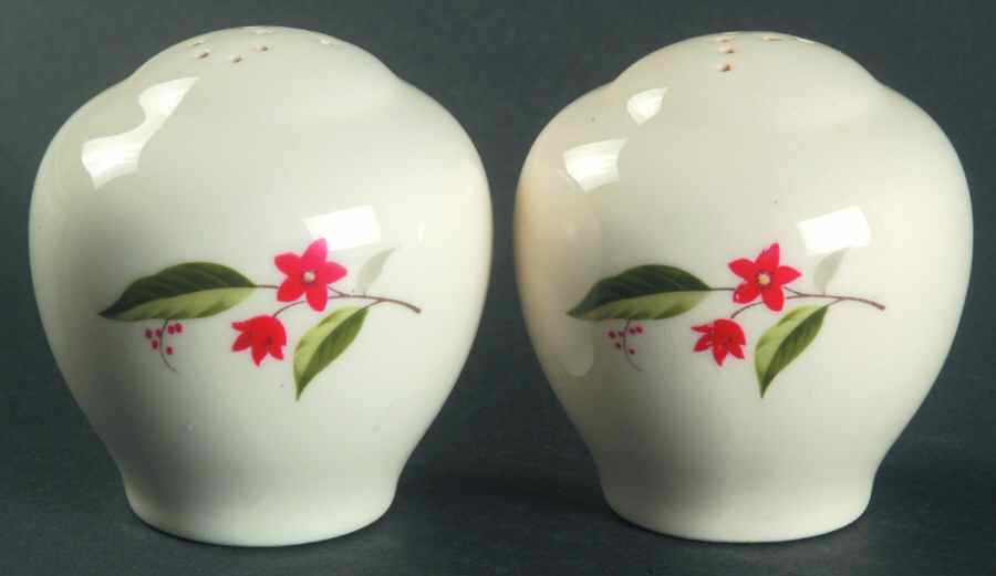 Woodvine Salt & Pepper Set by Universal-1
