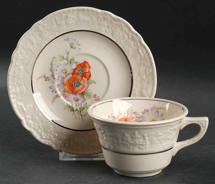 UNI66 Flat Cup & Saucer Set by Universal-1