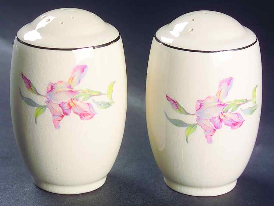 Iris Salt & Pepper Set by Universal-1