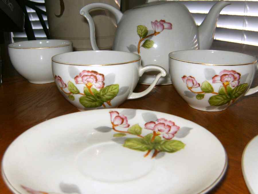 UCA12 Flat Cup & Saucer Set by Ucagco-1