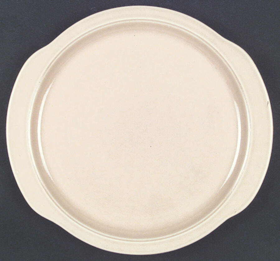 UNI76 Handled Cake Plate by Universal-1