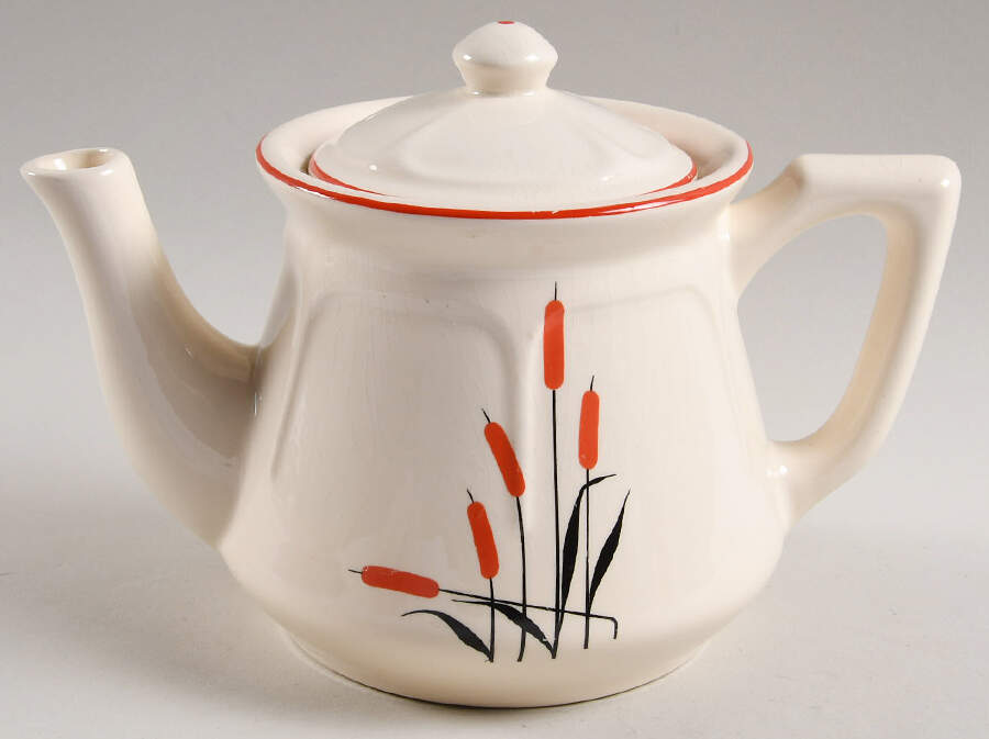Cattail (Mt Vernon) Teapot & Lid by Universal-1