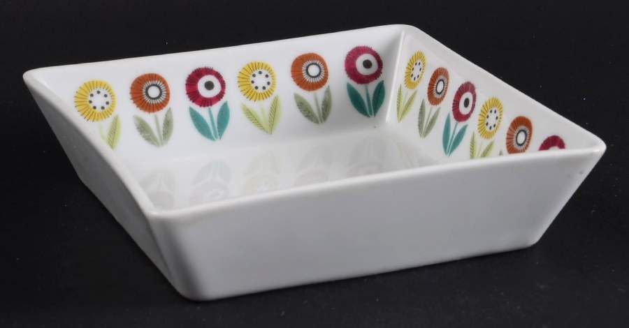Bellis Individual Baker by Upsala Ekeby-1