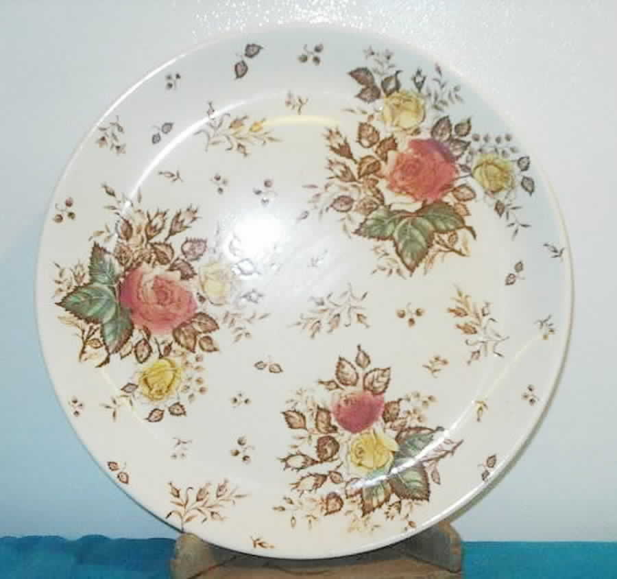 Rosemere Dinner Plate by Ucagco-1