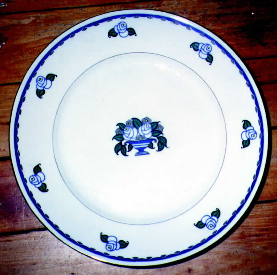 UNC73 Dinner Plate by Union Ceramique-1