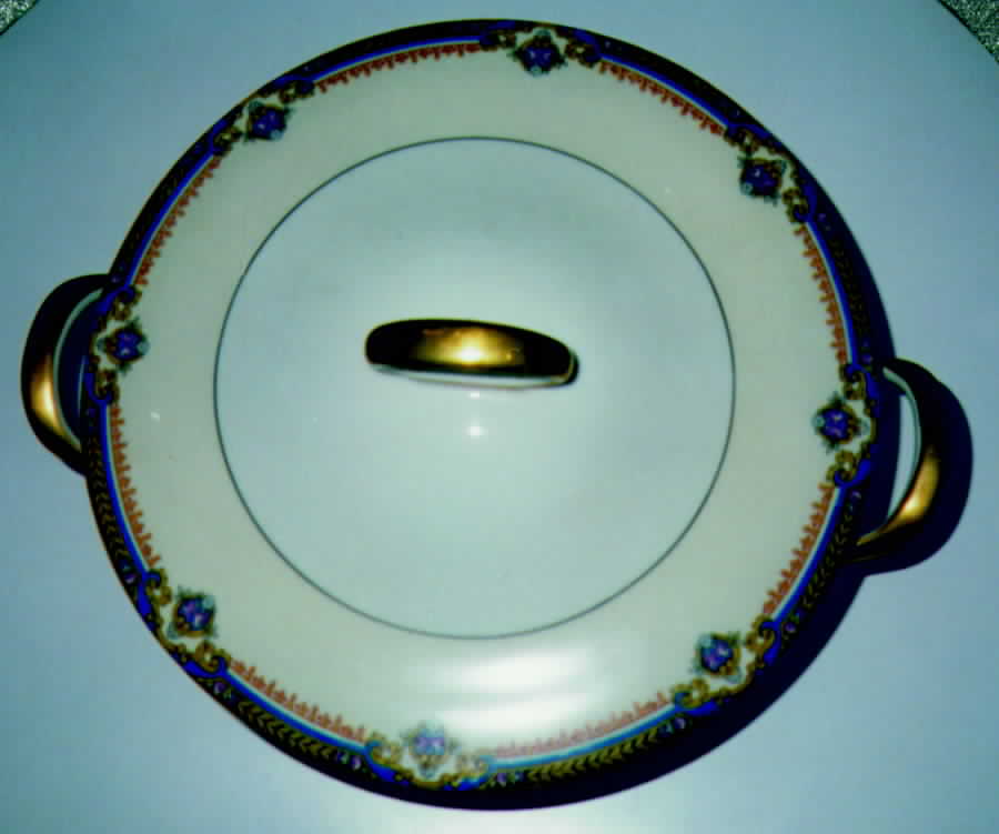 UNC90 Round Covered Vegetable by Union Ceramique-1