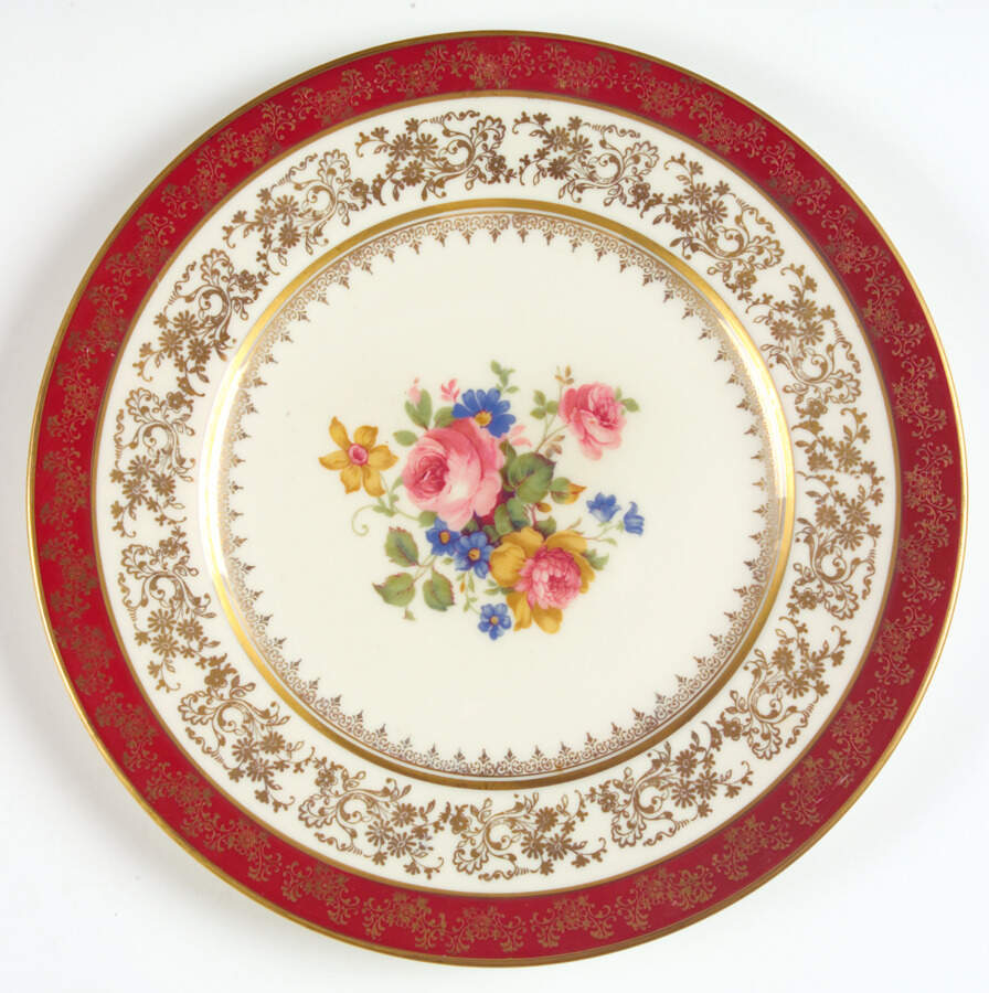 USA9 Dinner Plate by USA-1