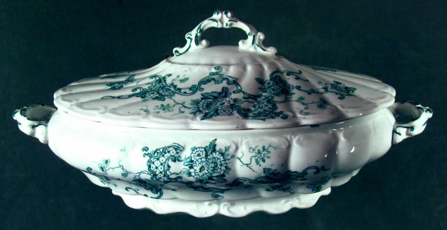 Florence Oval Covered Vegetable by Unknown Manufacturer-1