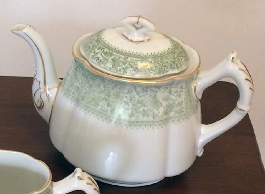 1099 Green Teapot & Lid by Unknown Manufacturer-1