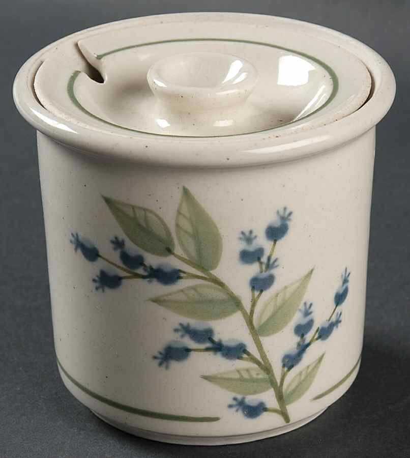 UNW1 Sugar Bowl & Lid by Union Stoneware Maine (Union Pottery)-1
