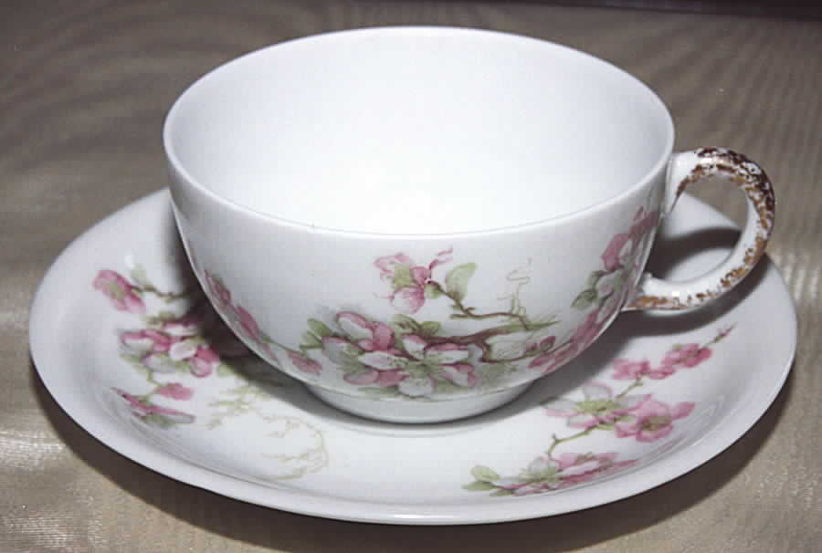 UNC130 Flat Cup & Saucer Set by Union Ceramique-1