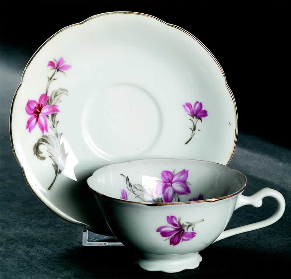 Mj22 Footed Cup & Saucer Set by M Japan-1