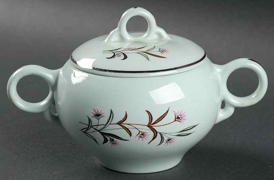 Strawflower Sugar Bowl & Lid by Universal-1