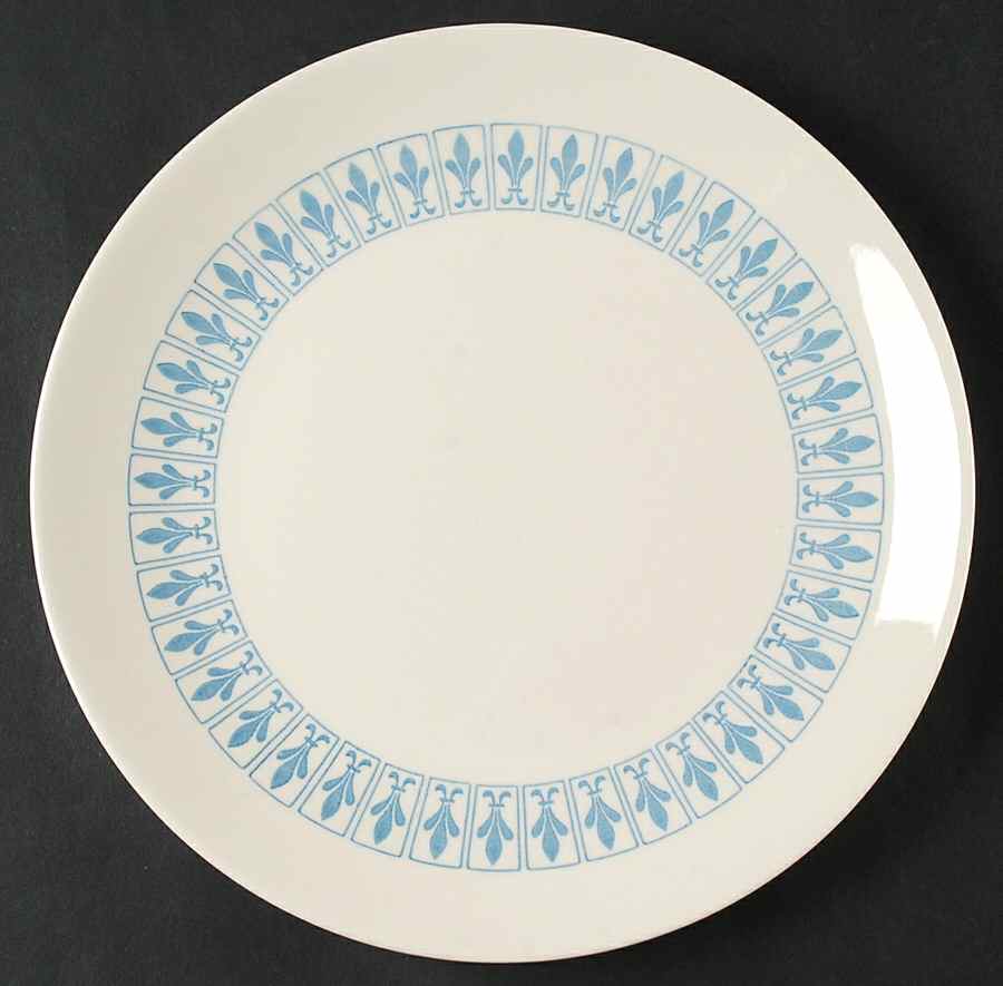 Richelieu Dinner Plate by Homer Laughlin -1