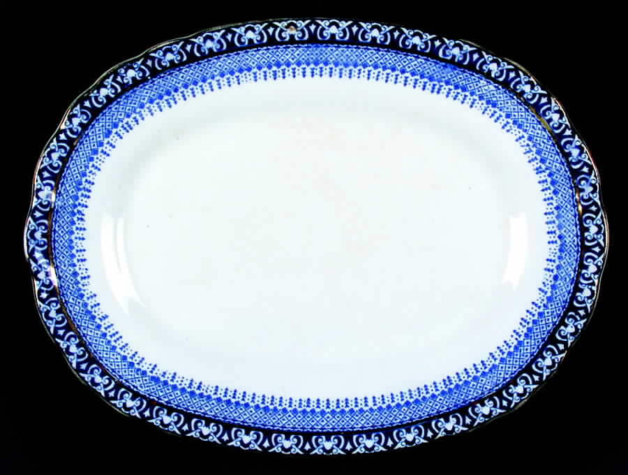 Hanover 11" Oval Serving Platter by Unknown Manufacturer-1