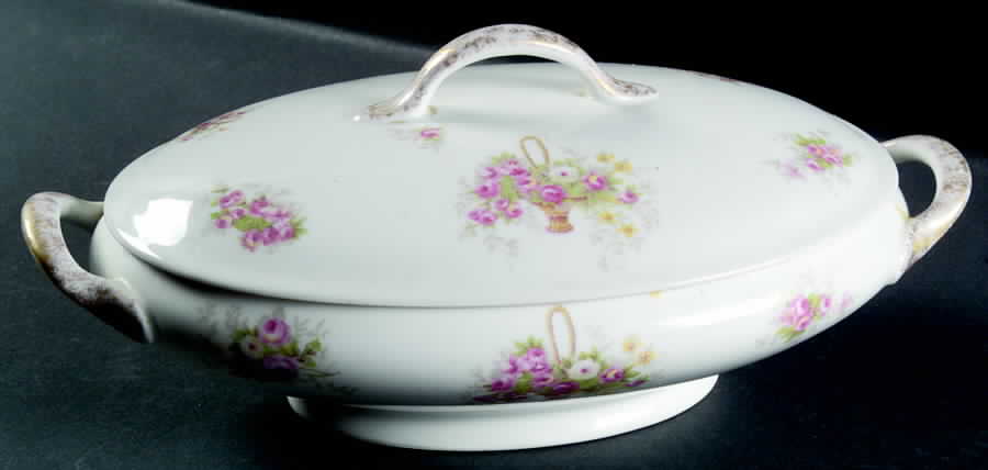 UNC161 Oval Covered Vegetable by Union Ceramique-1