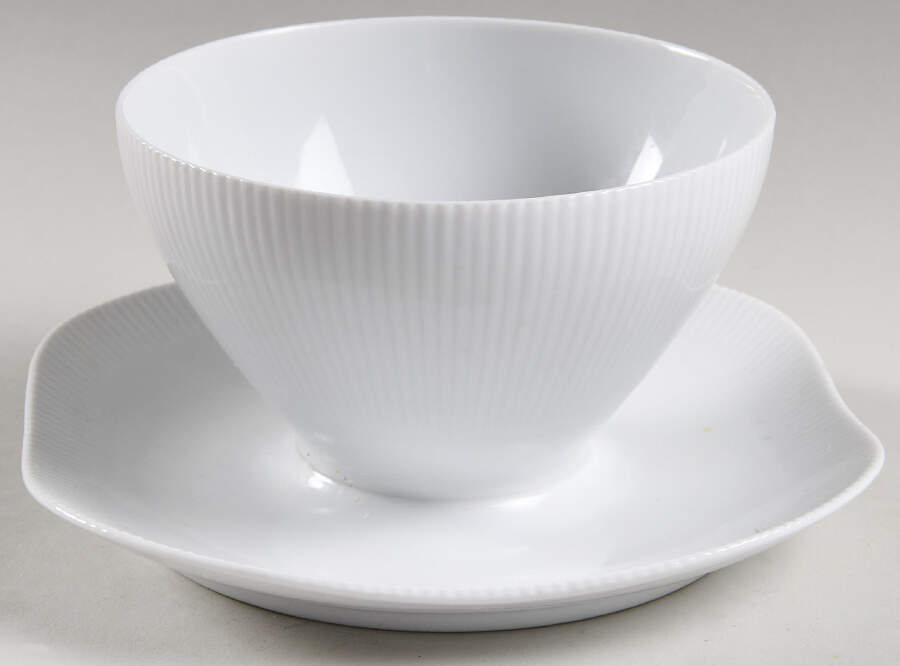 Stella Gravy Boat with Attached Underplate by Upsala Ekeby-1