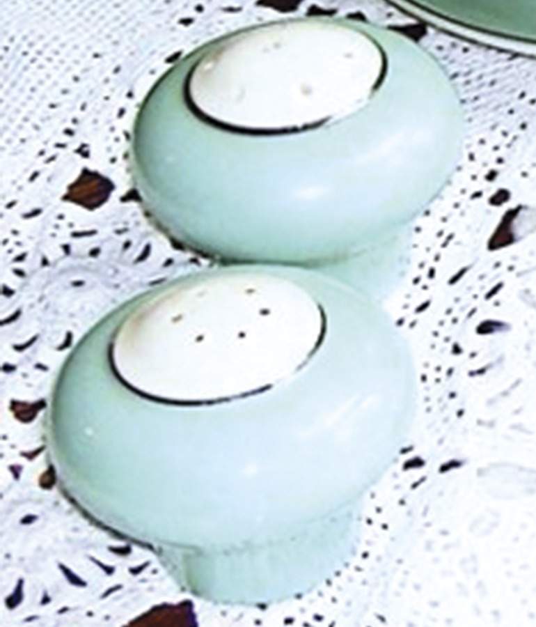 Turquoise Serenity Salt & Pepper Set by Universal-1
