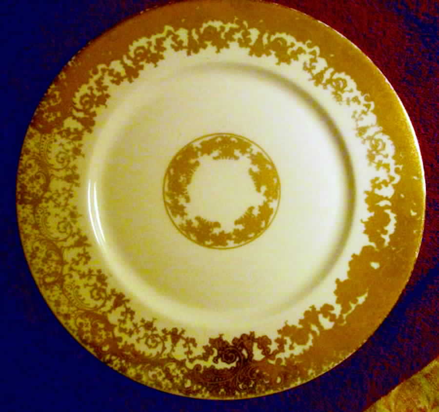 UC293 Dinner Plate by Unknown Manufacturer-1